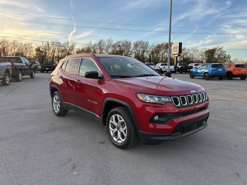 Used 2025 Jeep Compass Latitude