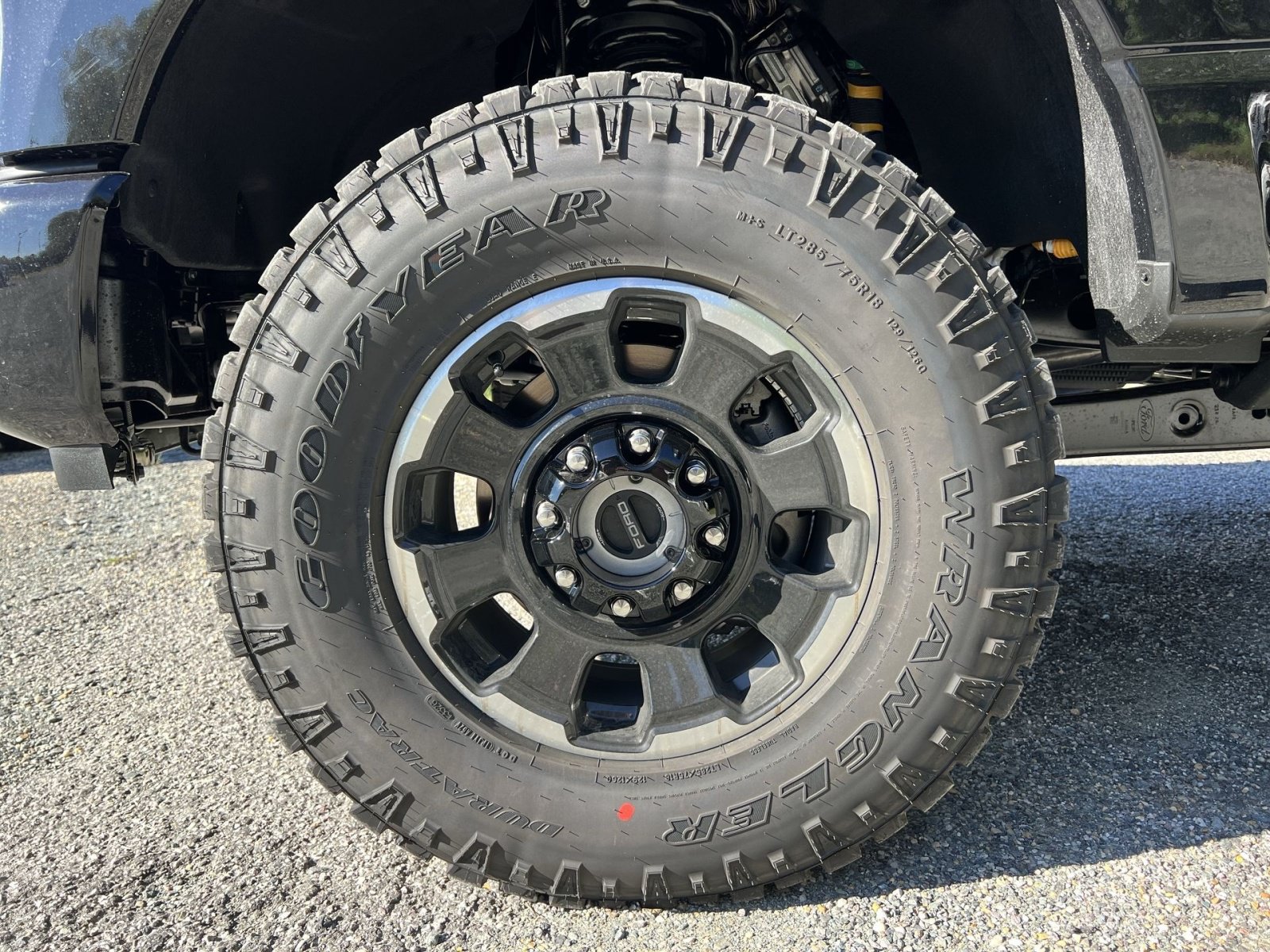New 2027 Ford F250 Platinum w/ Tremor Off-Road Package AWD/4WD image 12