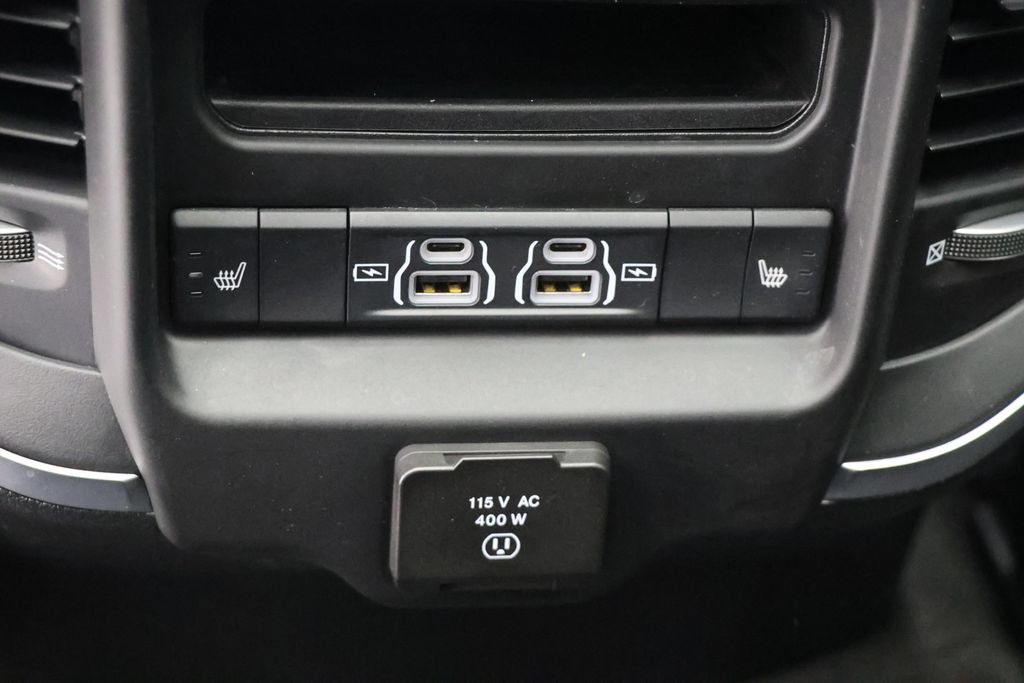 Used 2024 RAM 1500 Laramie AWD/4WD image 15
