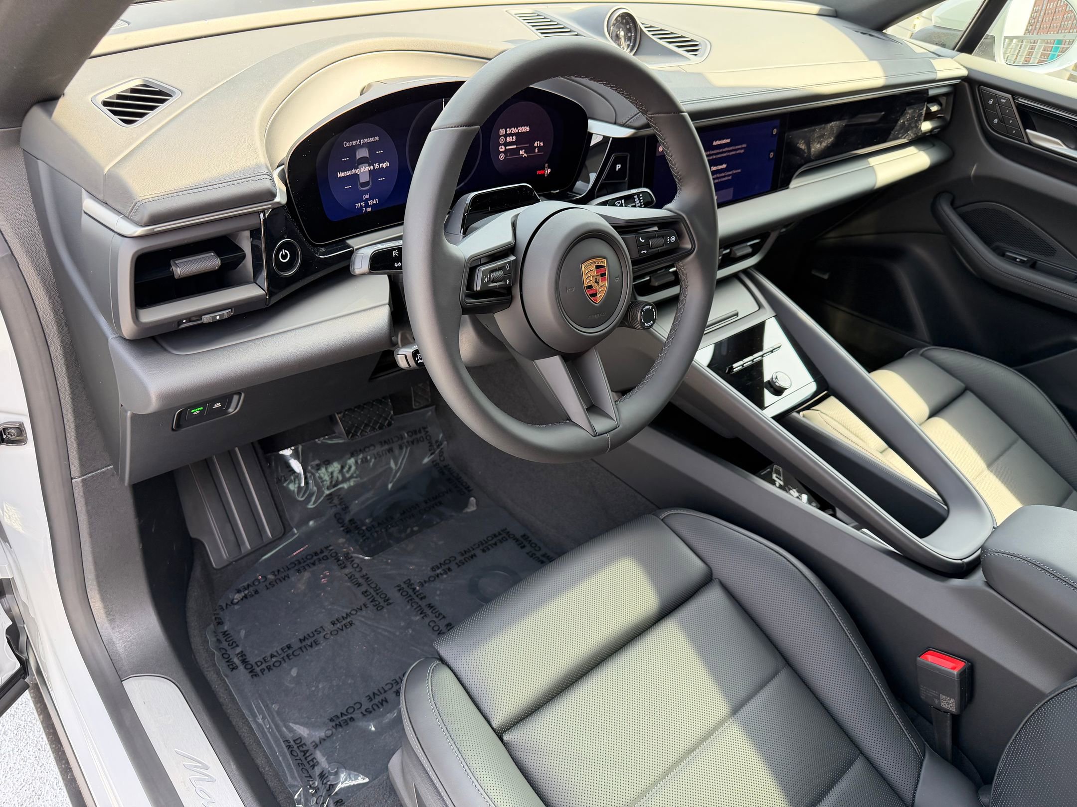 New 2026 Porsche Macan 4 Electric AWD/4WD image 4