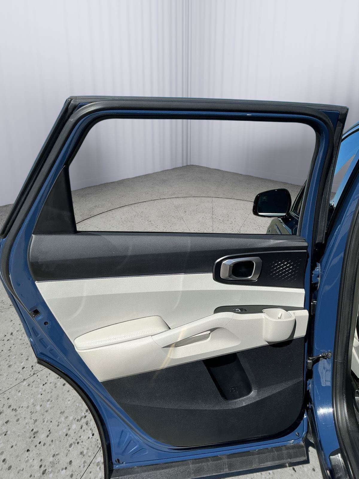 Certified 2025 Kia Sorento S w/ Panoramic Sunroof Package AWD/4WD image 20