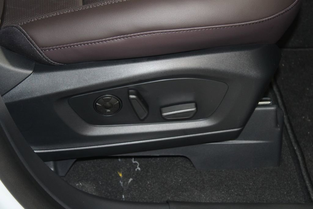 New 2026 Ford Explorer Platinum image 27