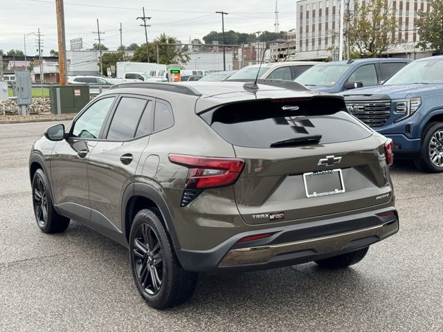 Certified 2024 Chevrolet Trax ACTIV w/ Sunroof Package image 3