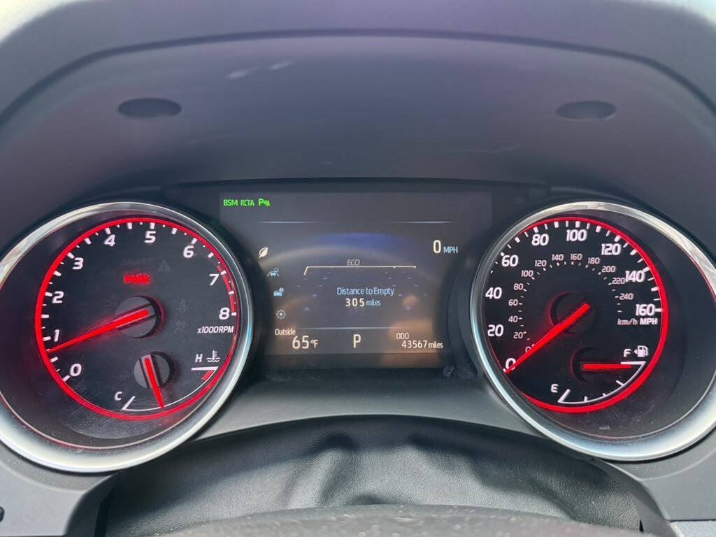 Used 2018 Toyota Camry XSE FWD image 13