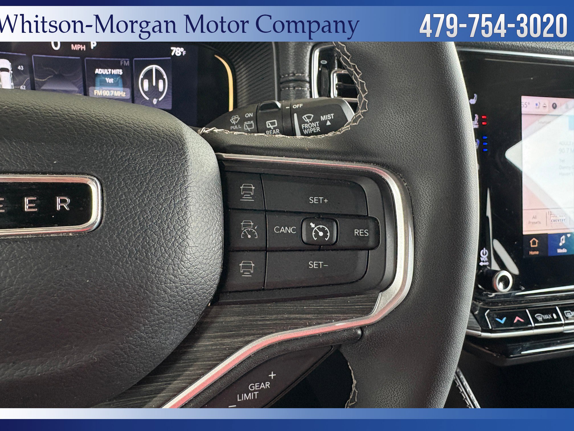 Used 2024 Jeep Wagoneer Series II w/ Flexible Seating Group image 18