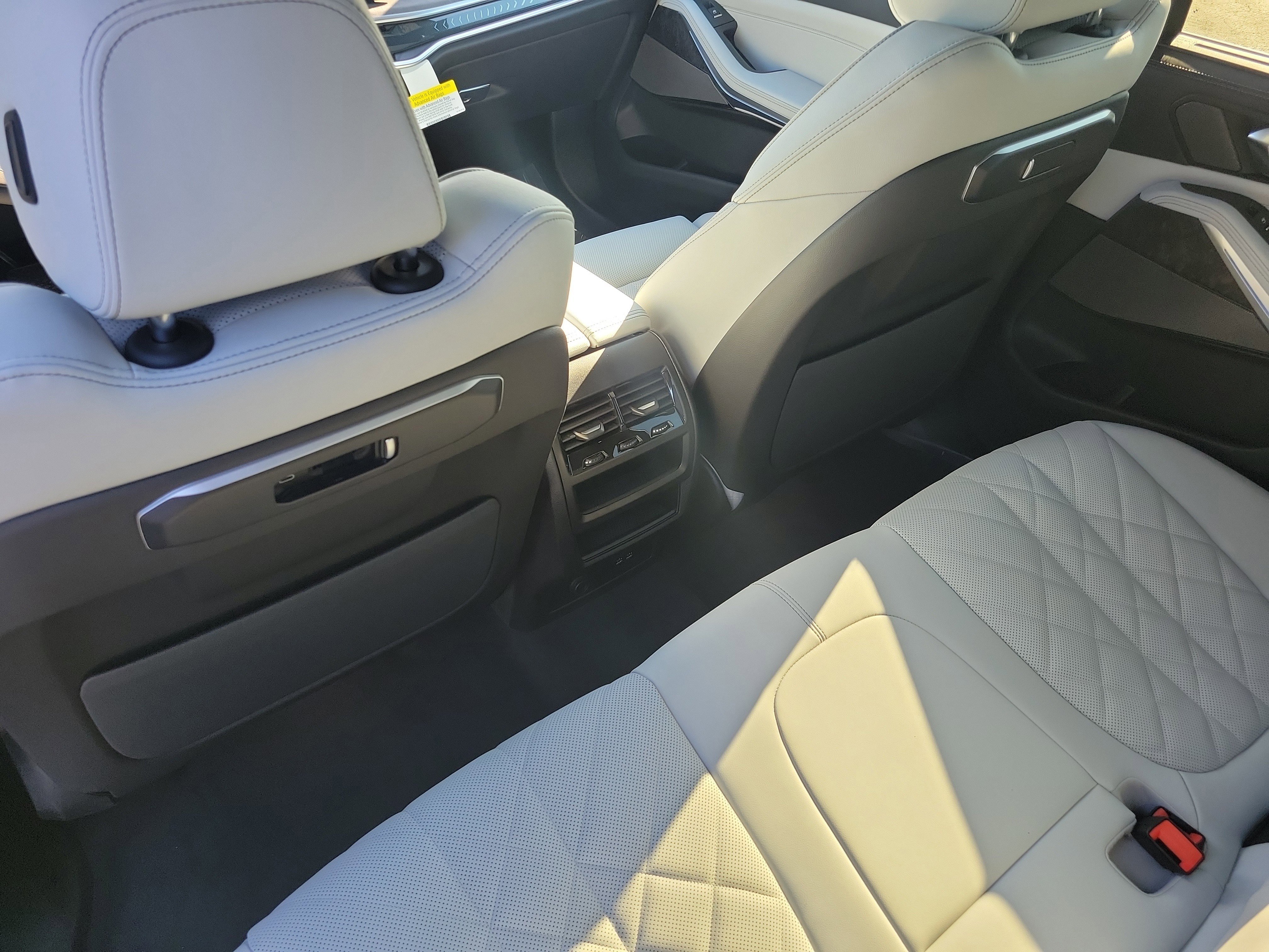 New 2026 BMW X5 xDrive50e w/ Executive Package image 14