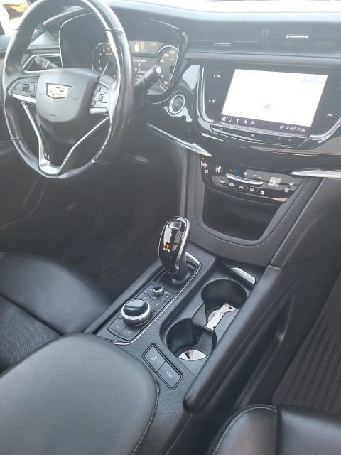 Used 2020 Cadillac XT6 Premium Luxury image 8