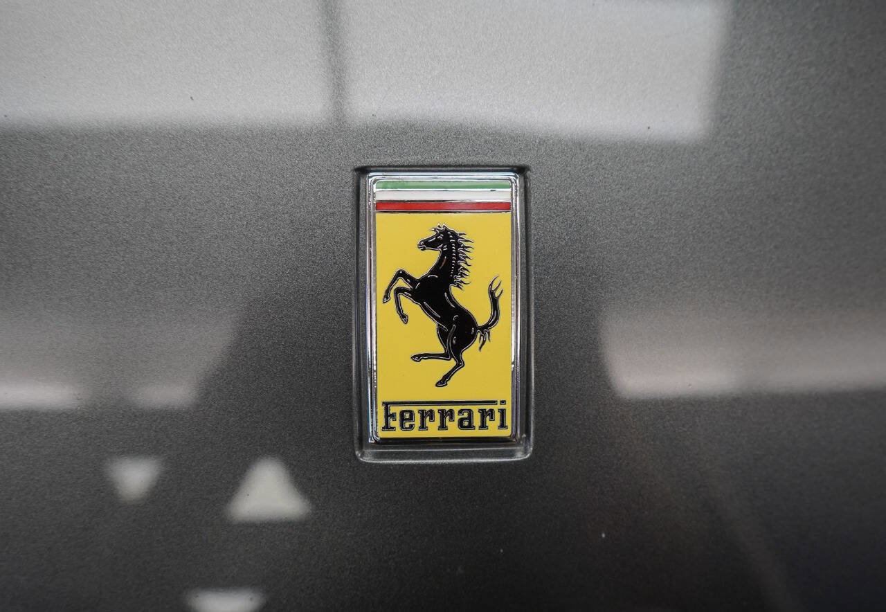 Used 2011 Ferrari California Base 2dr Convertible image 60