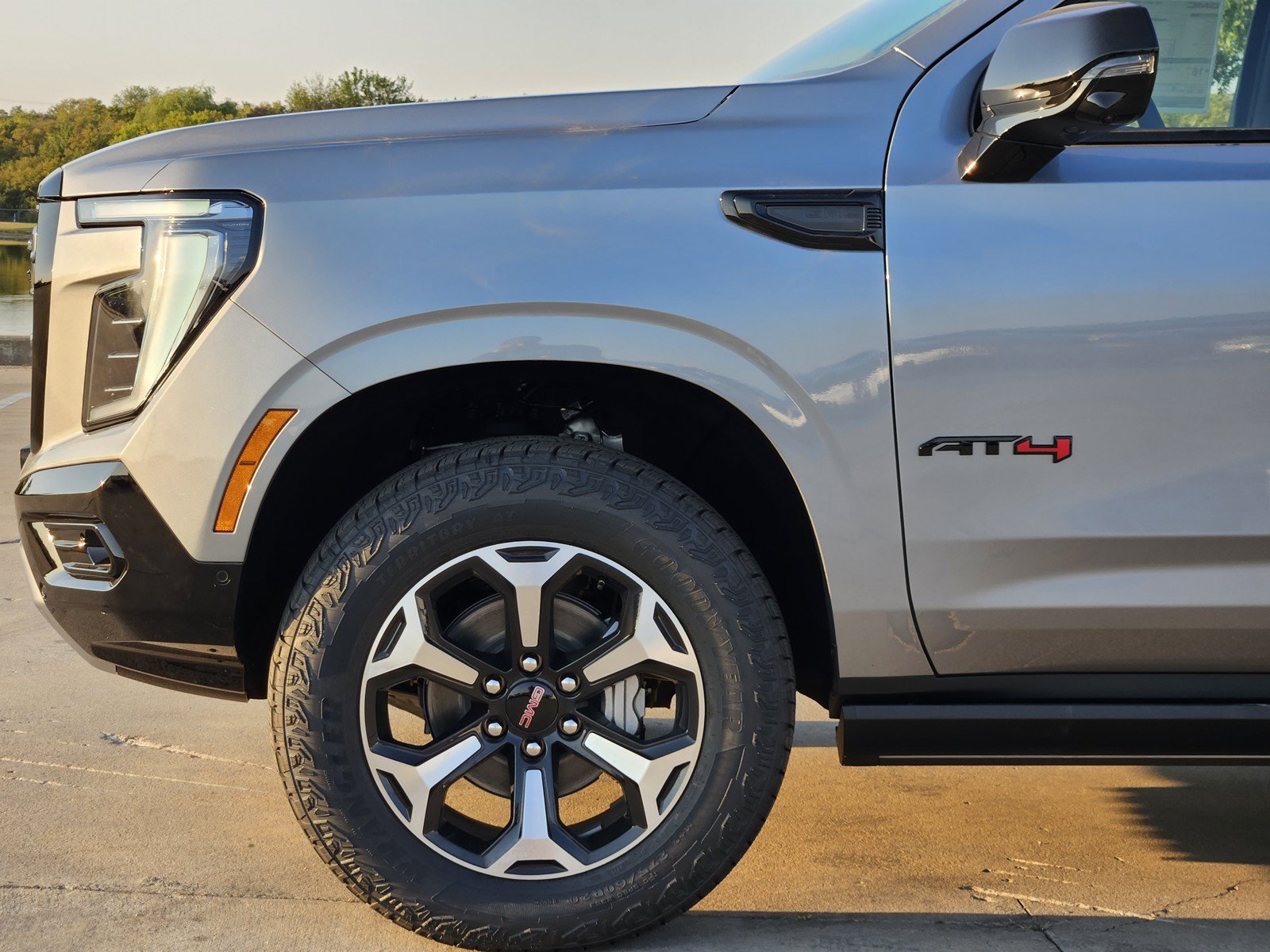 New 2026 GMC Yukon XL AT4 w/ AT4 Premium Package AWD/4WD image 6