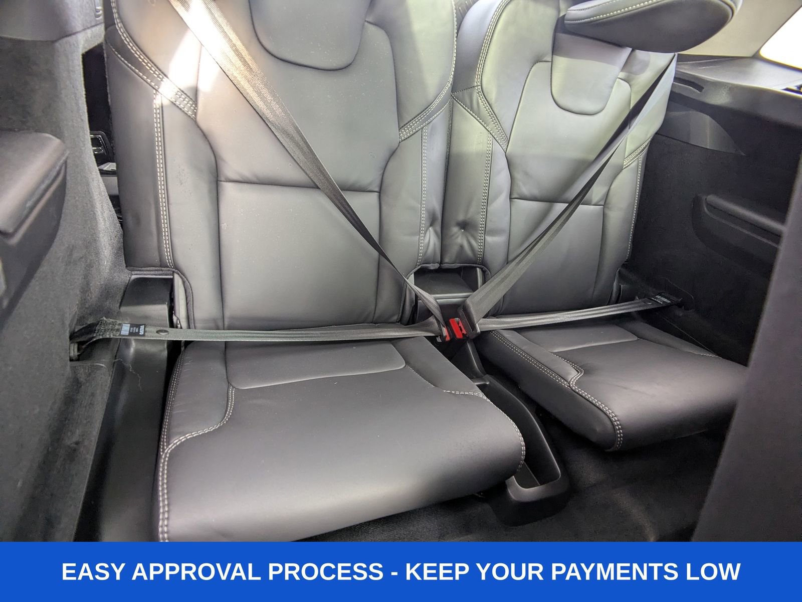 Used 2024 Volvo XC90 B6 Ultimate w/ Lounge Package image 15