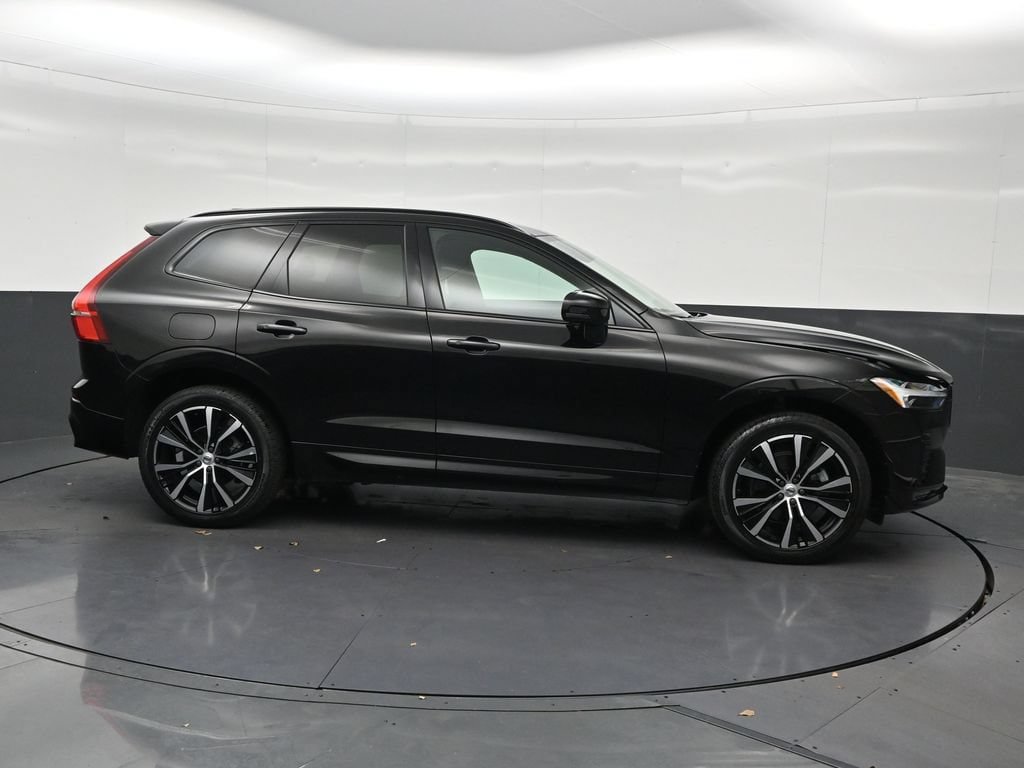 Used 2024 Volvo XC60 B5 Plus w/ Protection Package Premier AWD/4WD image 7