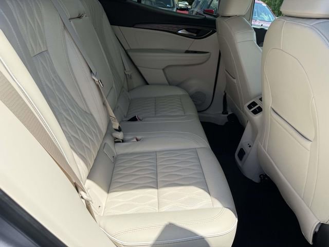 Used 2021 Buick Envision Avenir w/ Technology Package II AWD/4WD image 7