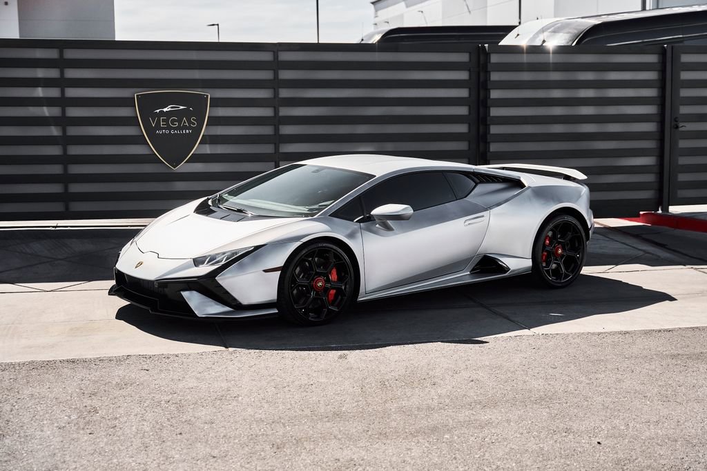 Used 2023 Lamborghini Huracan Tecnica RWD image 5