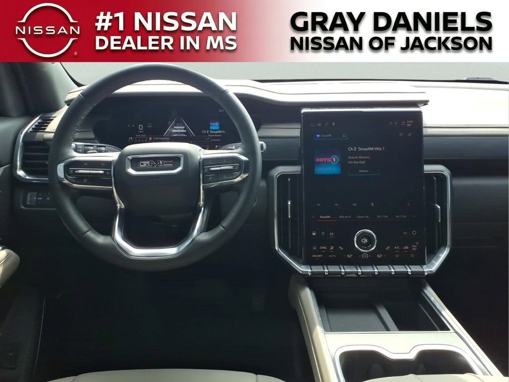 Used 2025 GMC Acadia Elevation w/ Elevation Premium Package FWD image 10