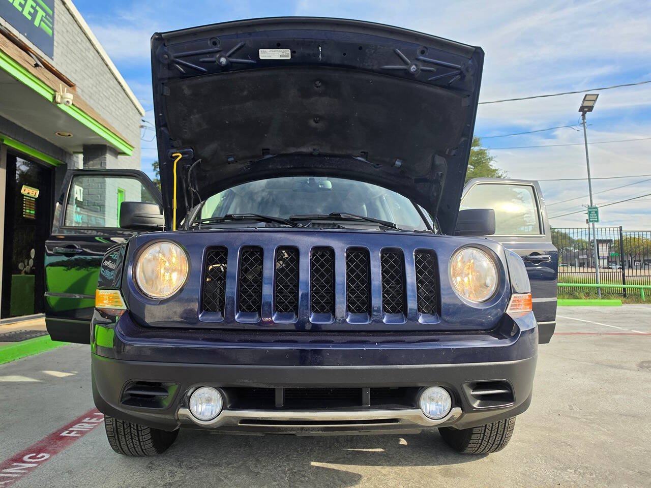 Used 2016 Jeep Patriot High Altitude FWD image 52