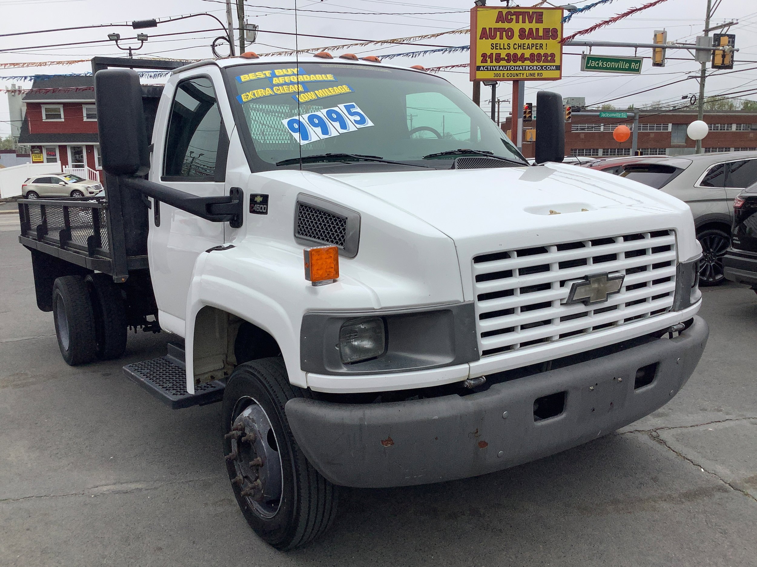 Used 2003 Chevrolet Kodiak C4500 2WD Regular Cab image 1