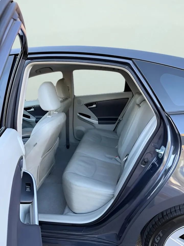 Used 2010 Toyota Prius Three image 17