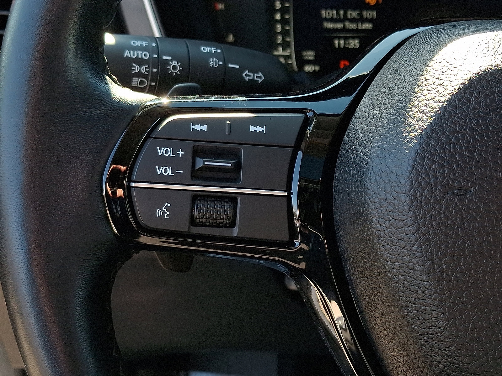 Used 2024 Honda Pilot Elite image 22