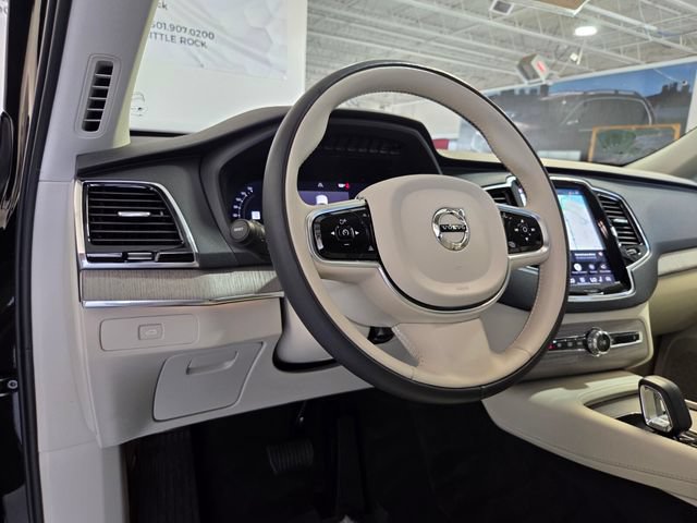 Certified 2025 Volvo XC90 B5 Plus w/ Protection Package Premier AWD/4WD image 11