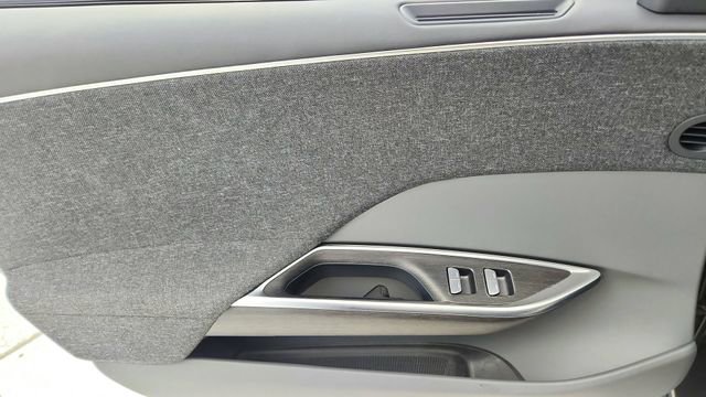 Used 2024 Lucid Air Touring image 34