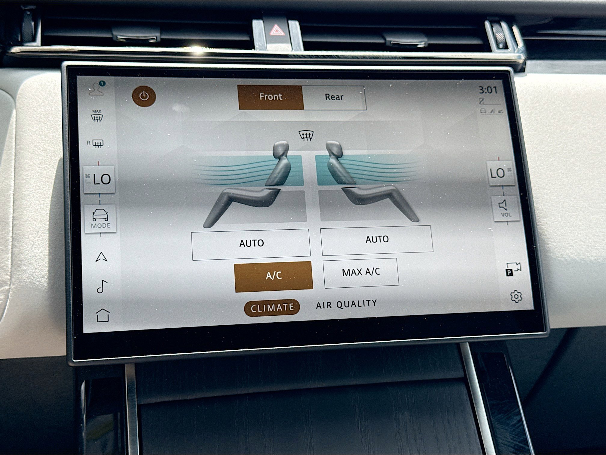 Used 2026 Land Rover Range Rover Velar Dynamic SE image 34