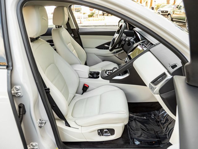 Used 2022 Jaguar E-PACE SE image 27