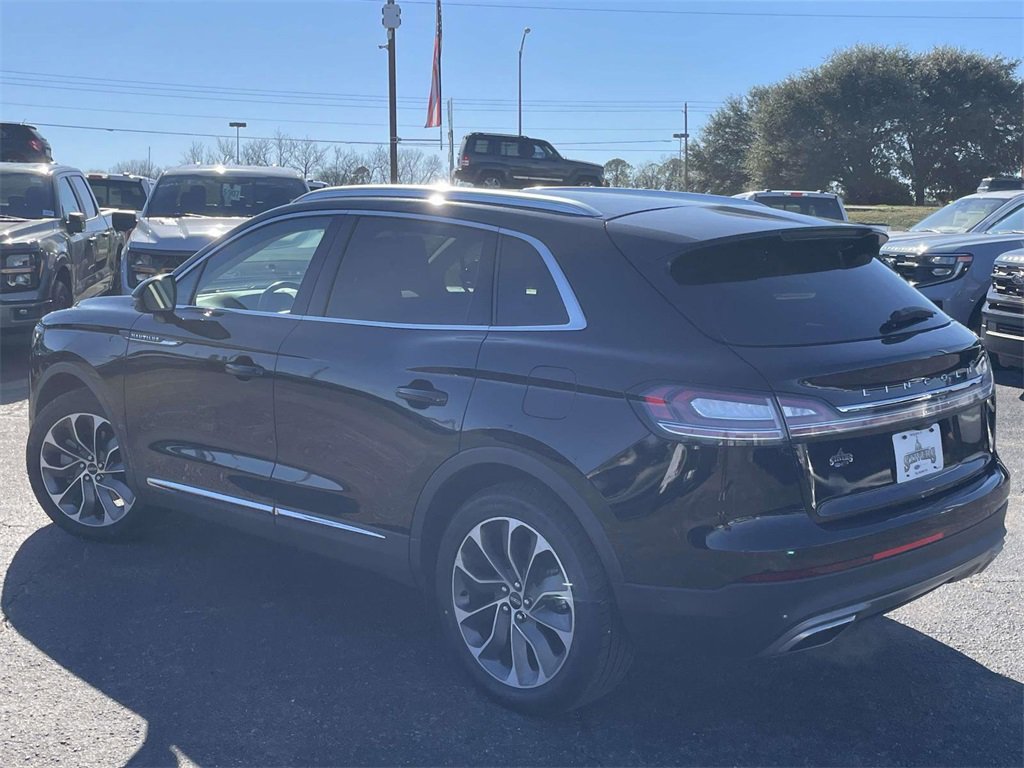 Certified 2023 Lincoln Nautilus Reserve w/ Equipment Group 201A image 5