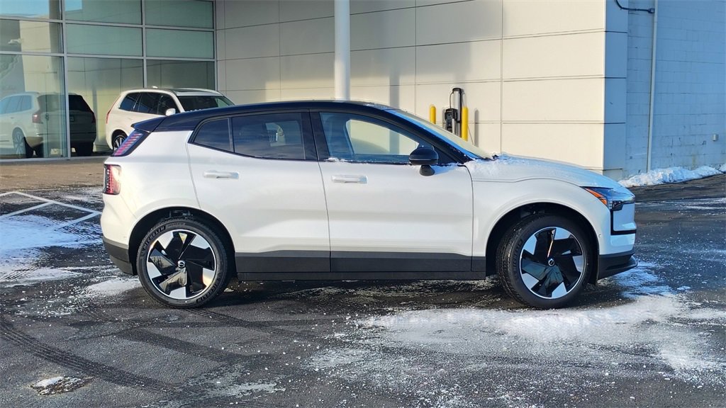 New 2026 Volvo EX30 Ultra image 2