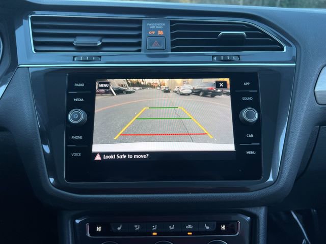 Used 2019 Volkswagen Tiguan SE w/ Panoramic Sunroof Package image 25