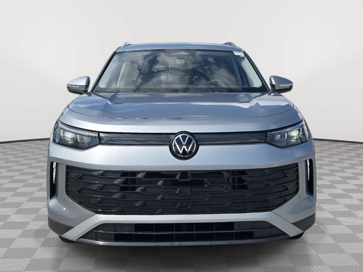 Certified 2025 Volkswagen Tiguan S w/ 18" Wheel Package AWD/4WD image 22