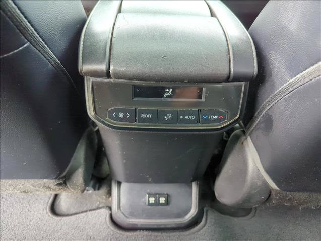 Used 2021 Toyota Highlander XSE FWD image 21