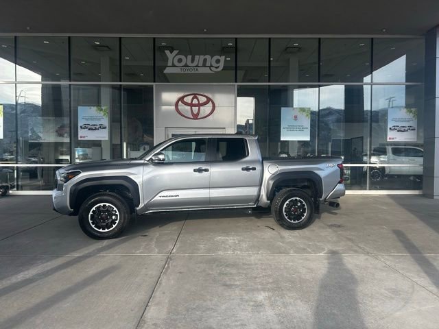 Used 2024 Toyota Tacoma TRD Off-Road w/ TRD Off Road Upgrade Package image 1
