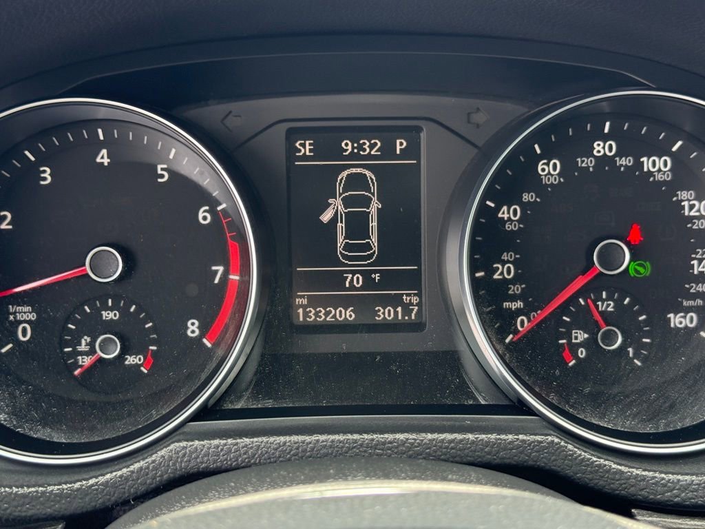 Used 2017 Volkswagen Passat 1.8T SE FWD image 20