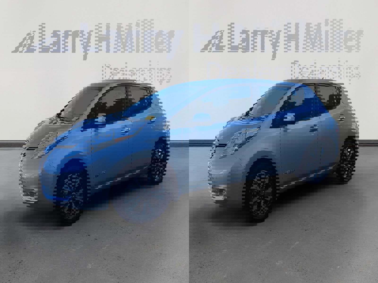 Used 2016 Nissan Leaf SV image 1