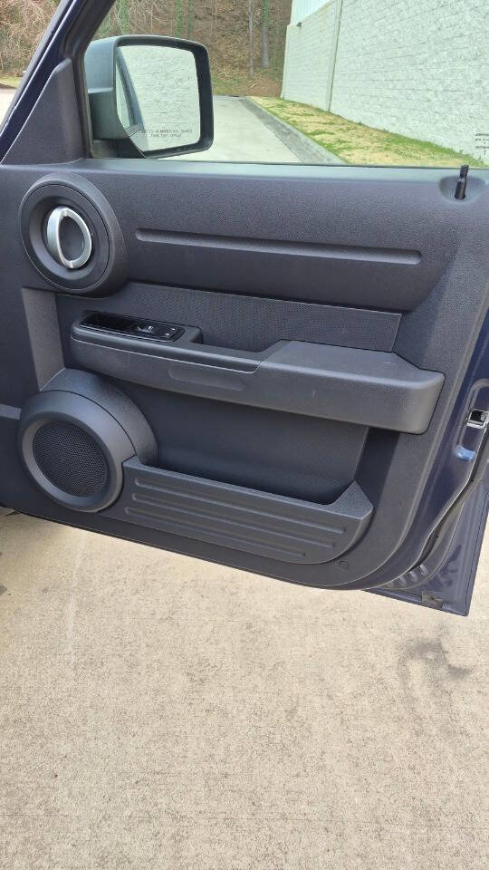 Used 2008 Dodge Nitro SXT RWD image 33