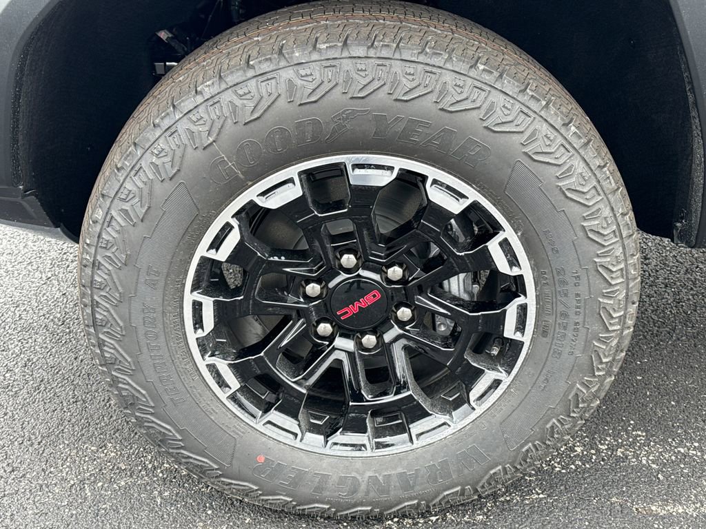 New 2026 GMC Canyon AT4 image 12