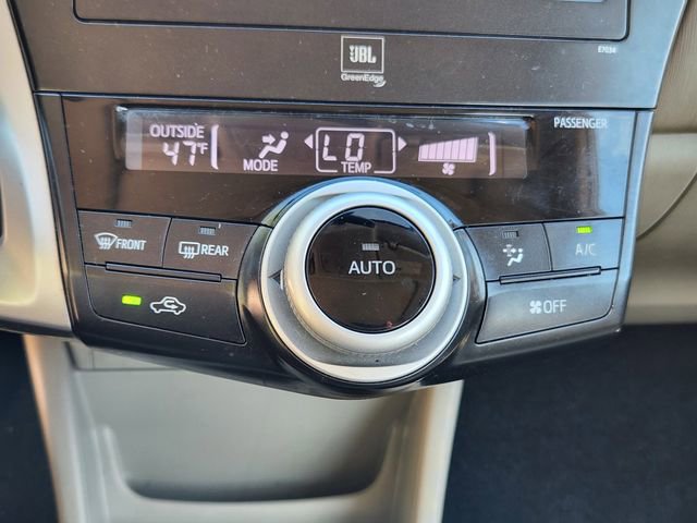 Used 2012 Toyota Prius V Five FWD image 16