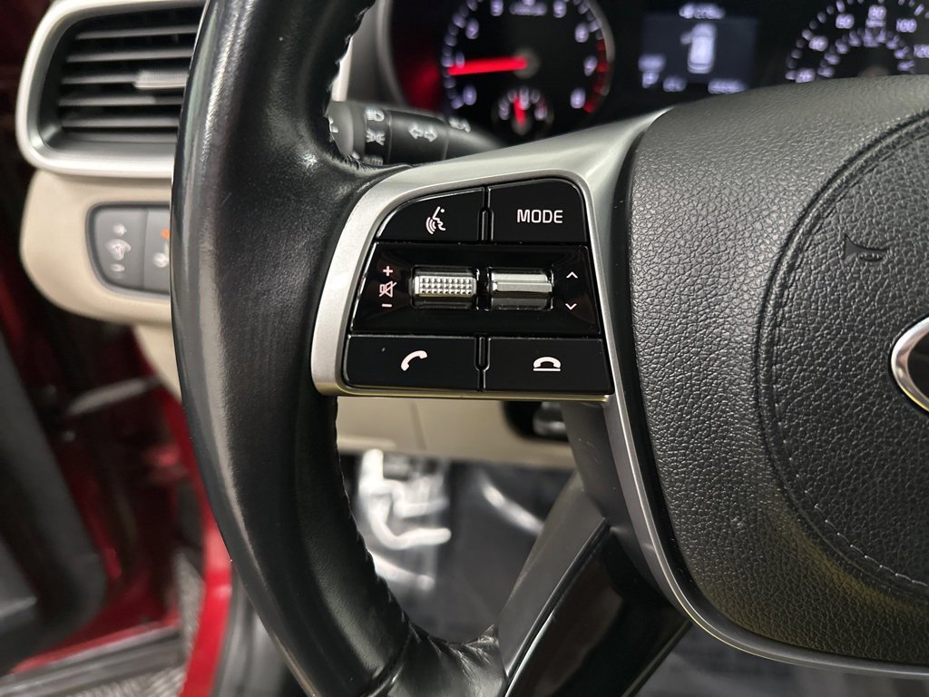 Used 2019 Kia Sorento LX w/ LX Convenience Package image 15