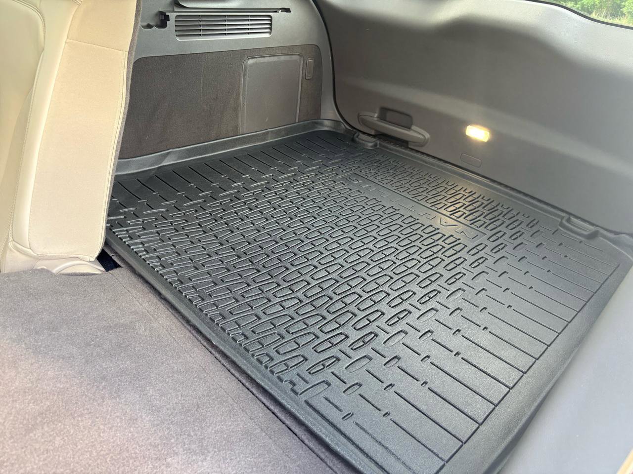 Used 2021 Lincoln Nautilus FWD w/ Equipment Group 101A image 39