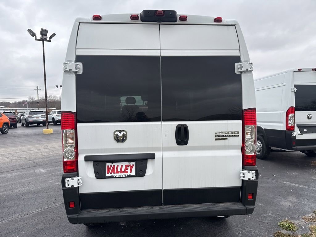 Used 2024 RAM ProMaster 2500 image 5