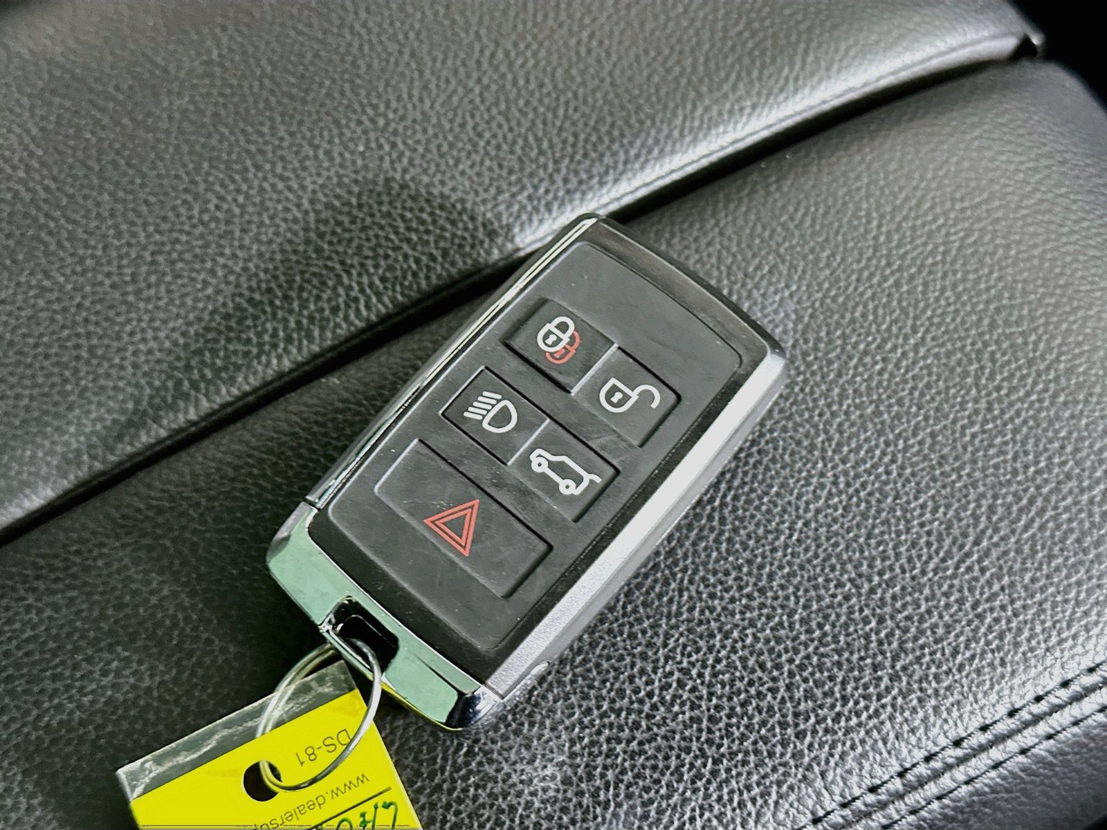 Used 2020 Land Rover Range Rover Evoque SE AWD/4WD image 46