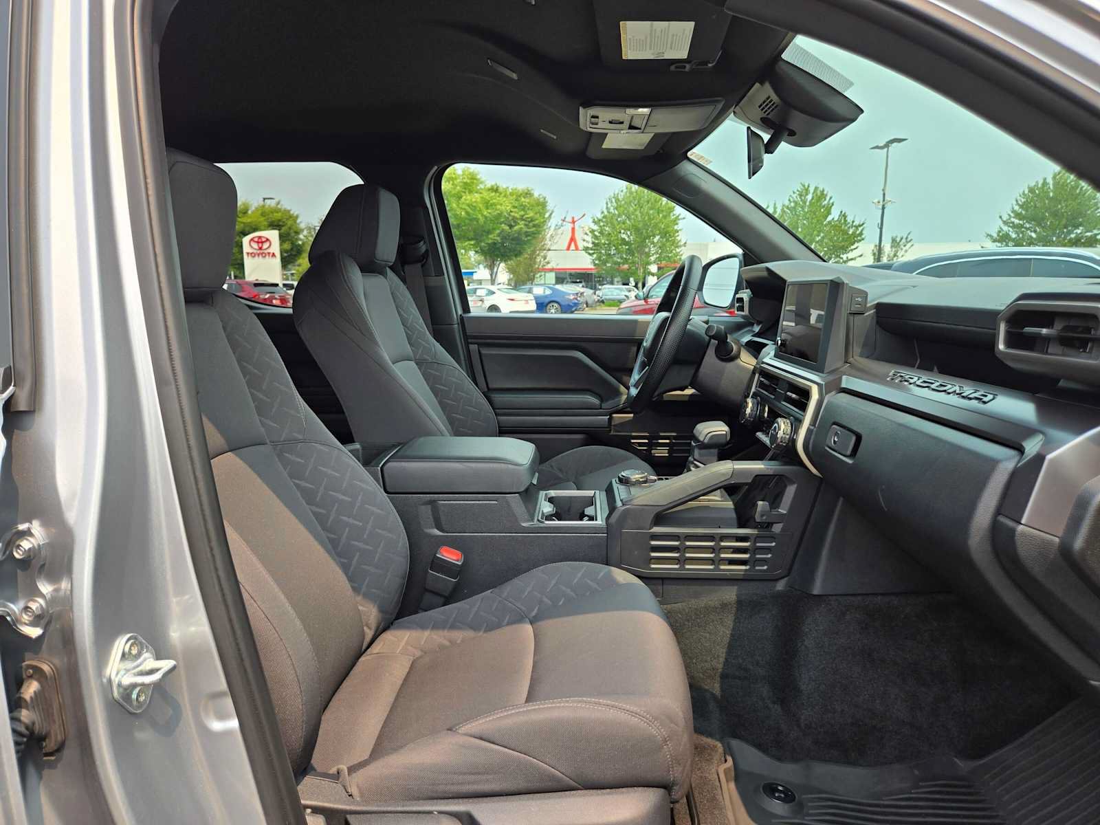 Certified 2026 Toyota Tacoma SR5 AWD/4WD image 11