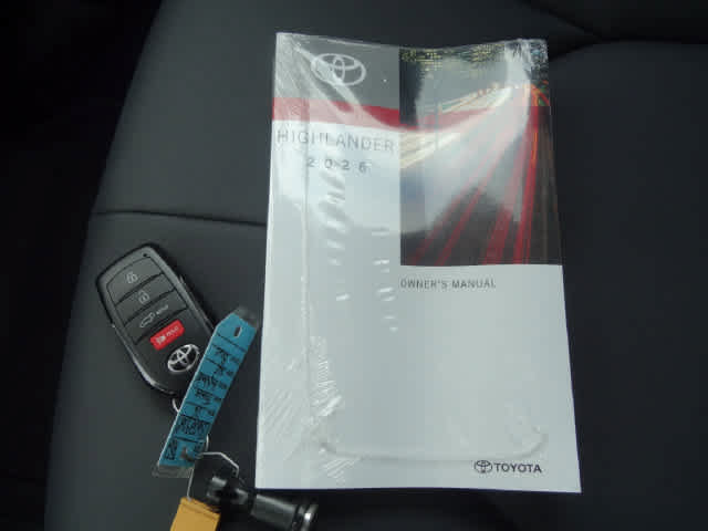 Certified 2026 Toyota Highlander XLE AWD/4WD image 39