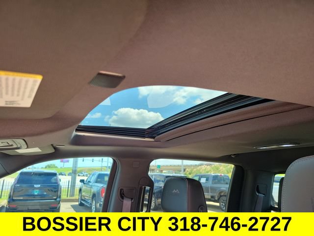 Certified 2019 Chevrolet Silverado 1500 High Country w/ High Country Premium Package AWD/4WD image 17