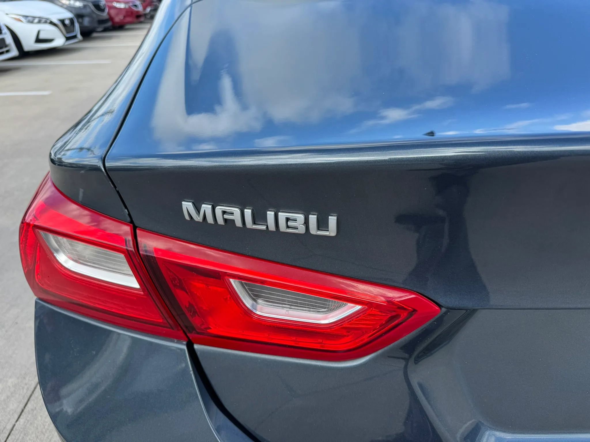 Used 2020 Chevrolet Malibu LS image 8