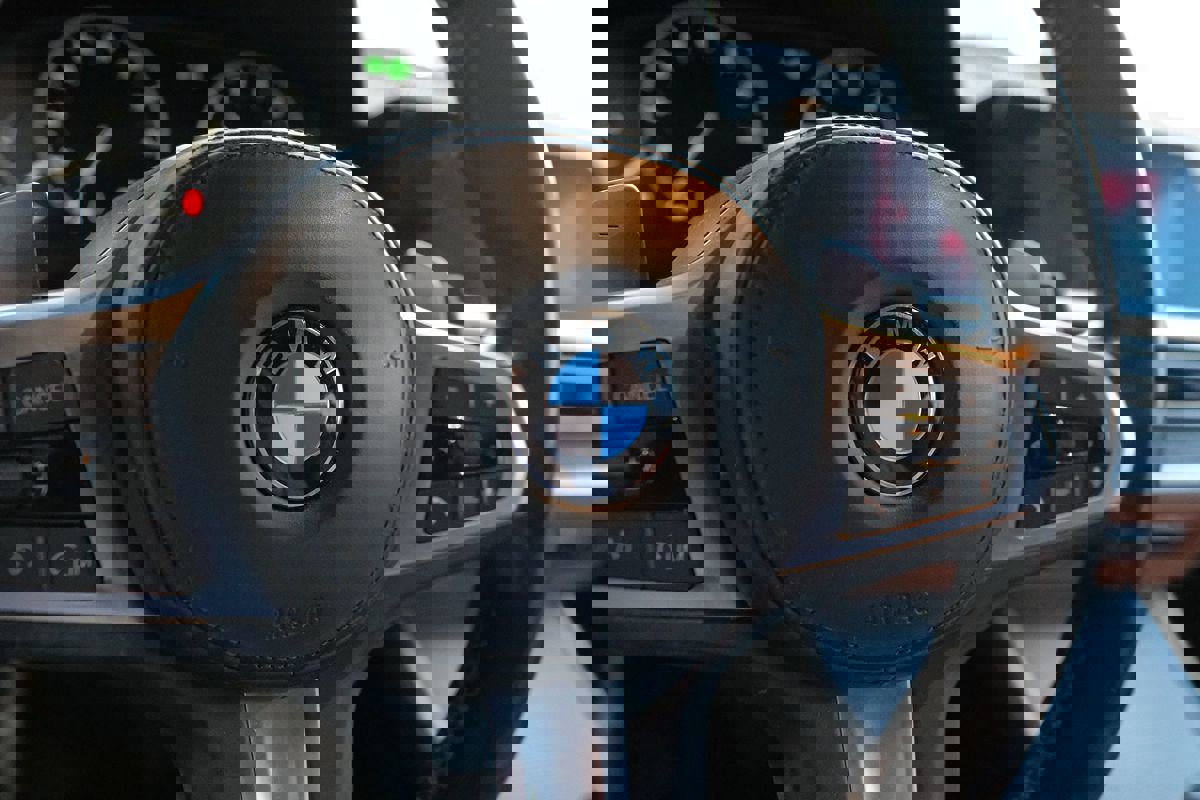 Used 2020 BMW 330i Sedan w/ M Sport Package image 25