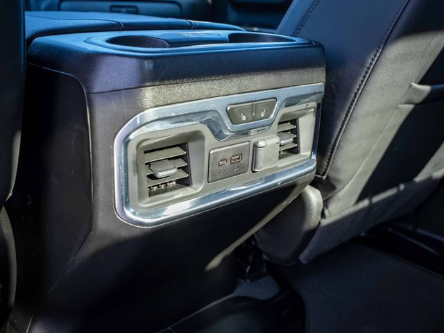 Used 2023 GMC Sierra 2500 AT4 w/ AT4 Premium Plus Package AWD/4WD image 9