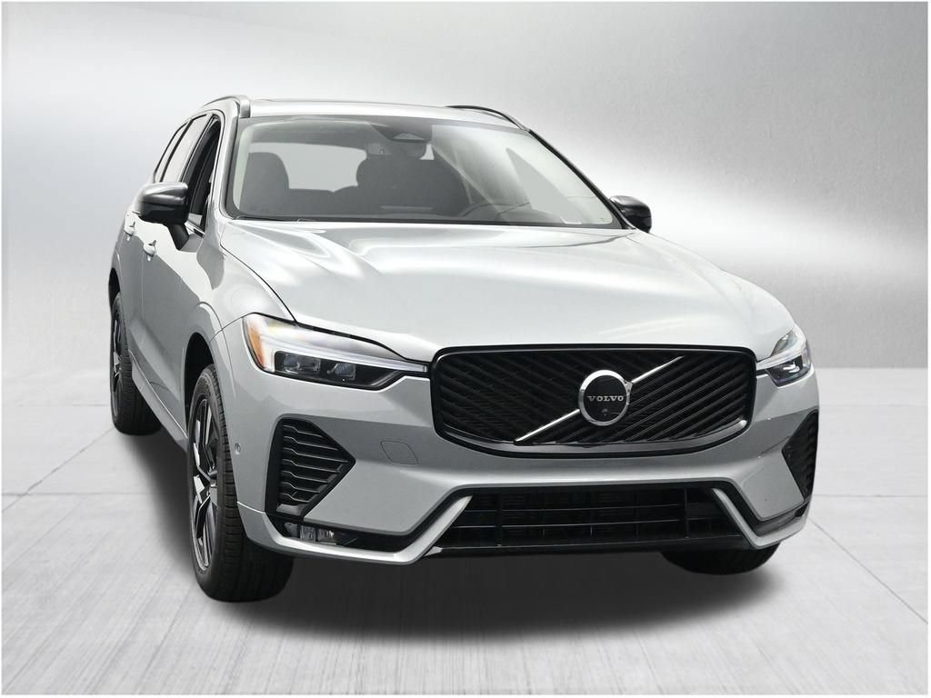 New 2026 Volvo XC60 B5 Plus AWD/4WD image 7