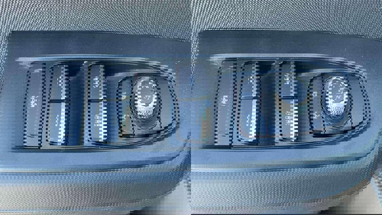 Certified 2025 Subaru Forester Premium w/ Protection Package (1PH) image 10