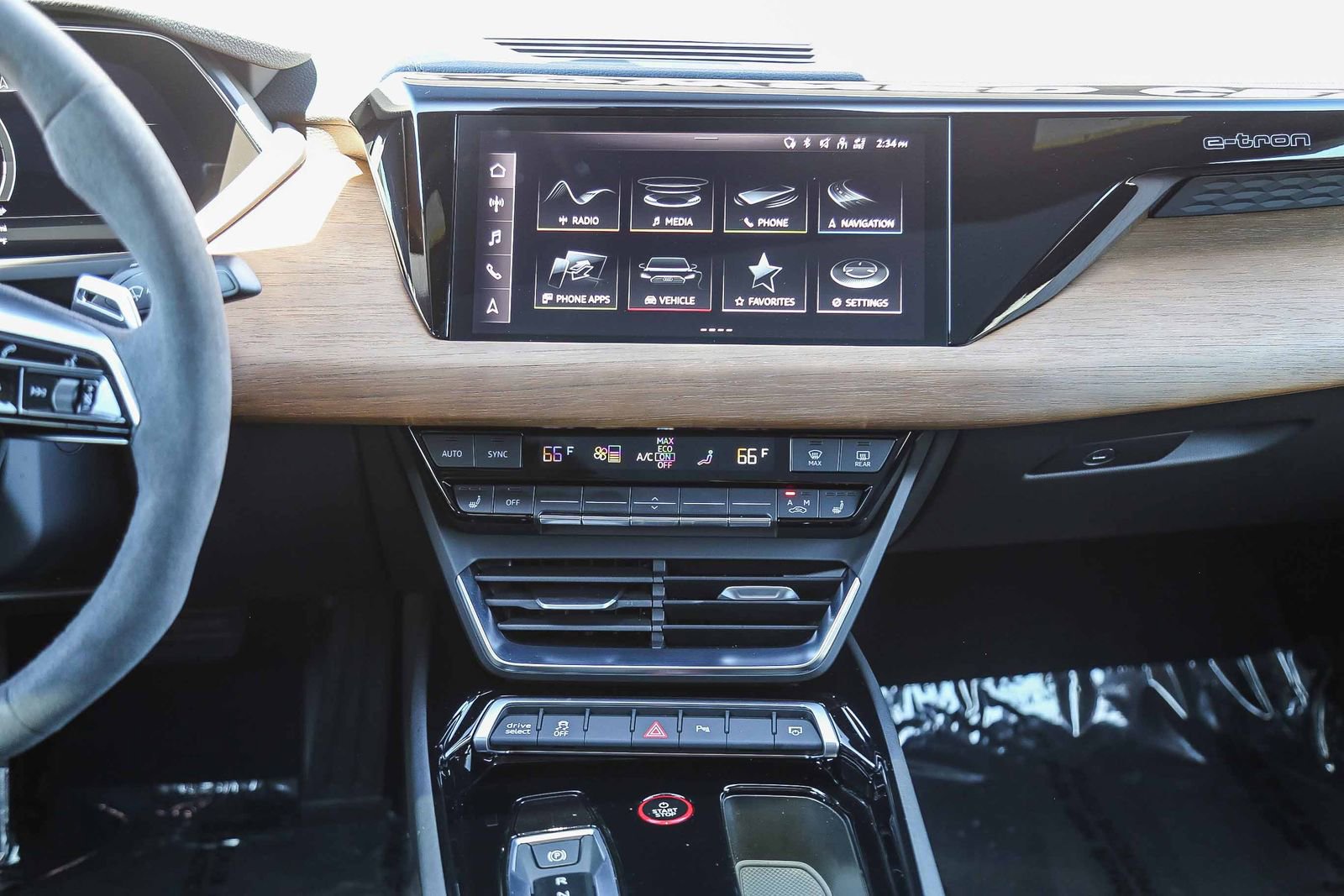 Used 2023 Audi e-tron GT Premium Plus AWD/4WD image 14